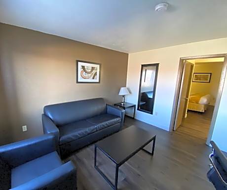 King Studio Suite - Non-Smoking