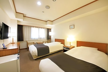 Twin Room - Non-Smoking
