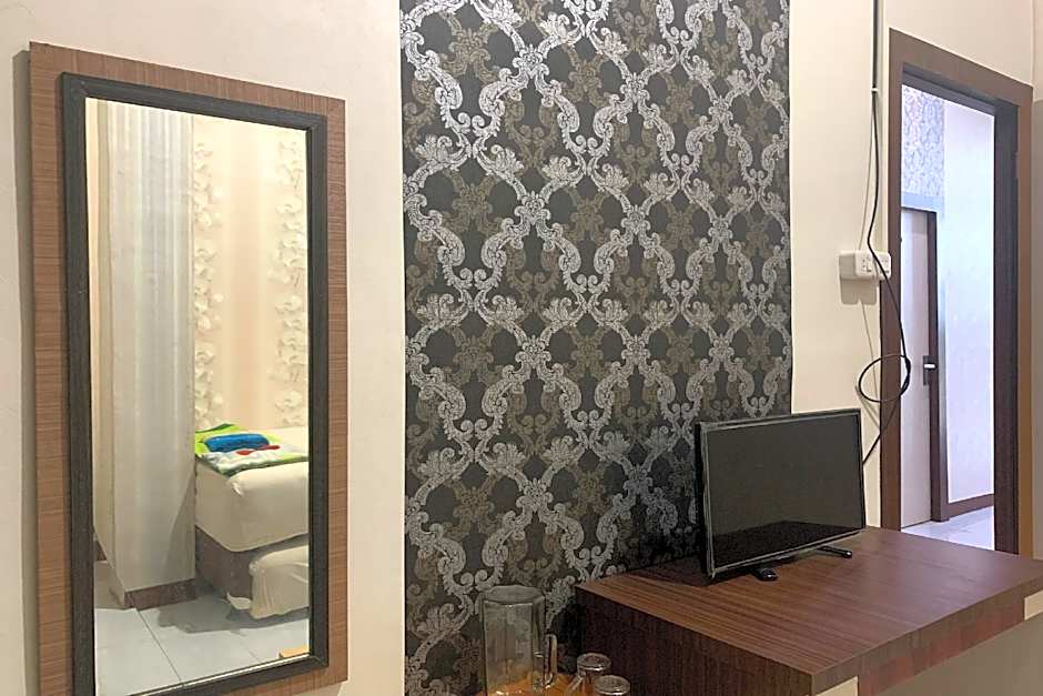 Hotel O Wisma Tulip Near Masjid Besar Desa Tanabangka