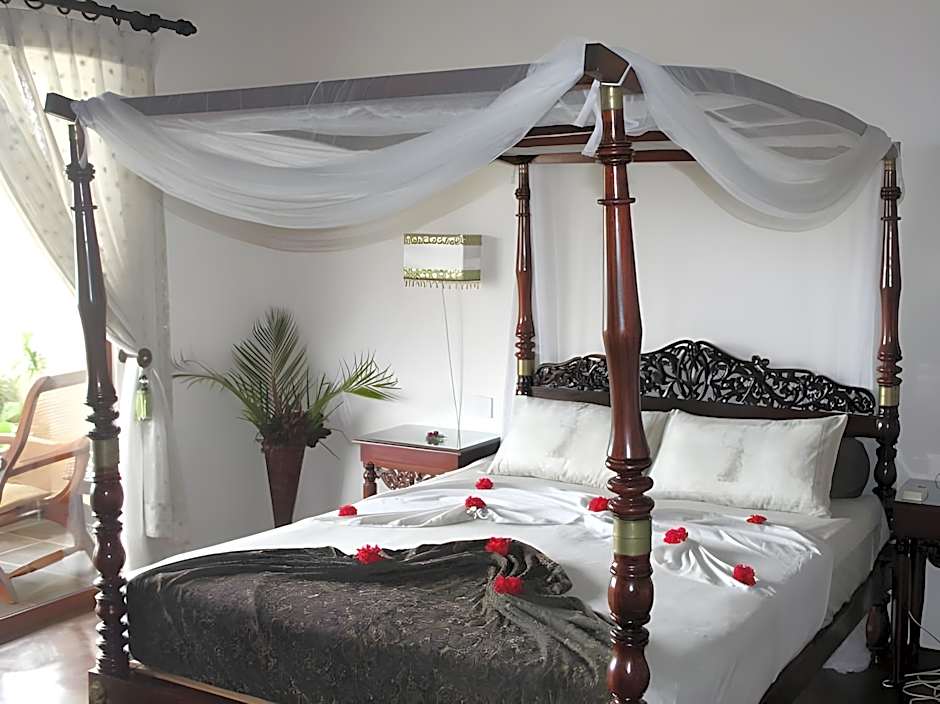 Asian Jewel Boutique Hotel