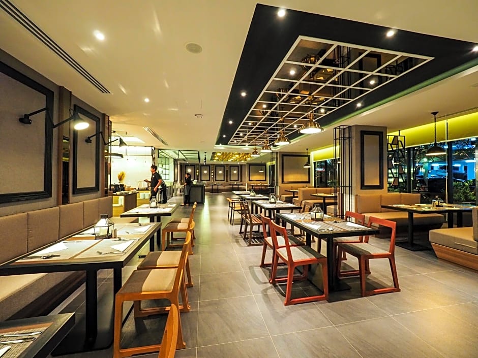 130 Hotel & Residence Bangkok (SHA Plus)