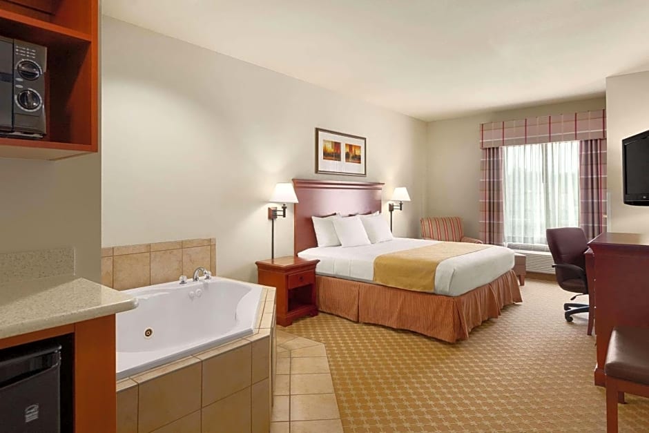 Country Inn & Suites by Radisson, Tifton, GA