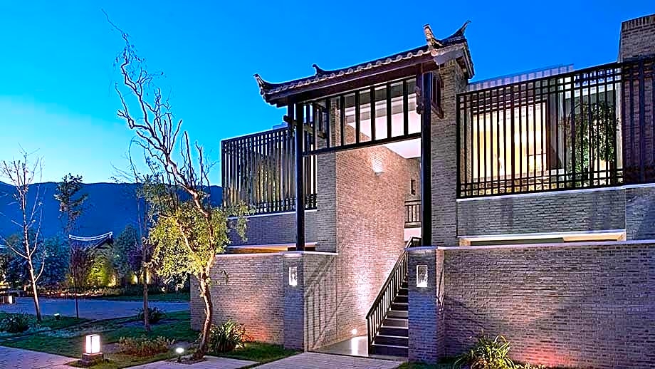 Banyan Tree Lijiang
