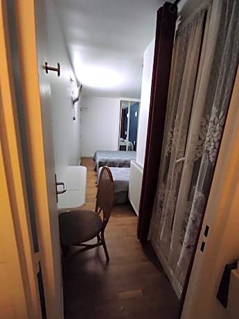 Single Room with Shared Shower and Toilet