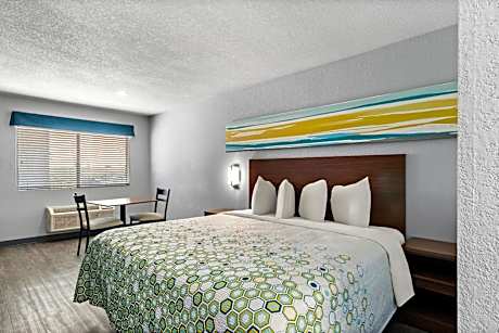 Studio King Room Non-Smoking