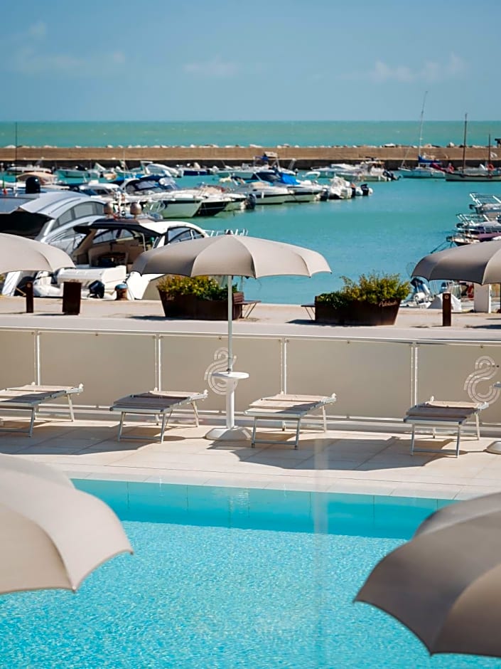 Hotel Scogliera