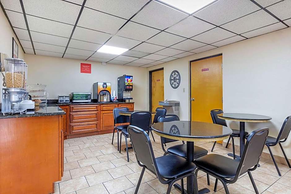 Econo Lodge Chattanooga Northeast - Ooltewah