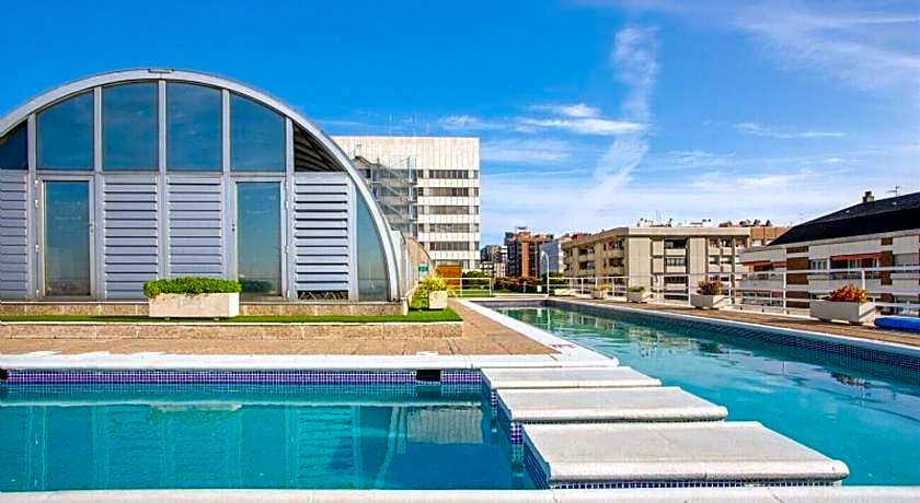 Apartmentos Eurobuilding 2