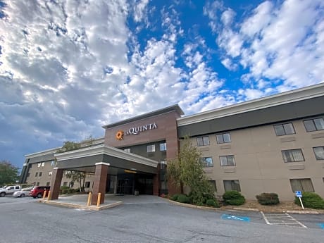La Quinta by Wyndham Harrisburg Airport Hershey