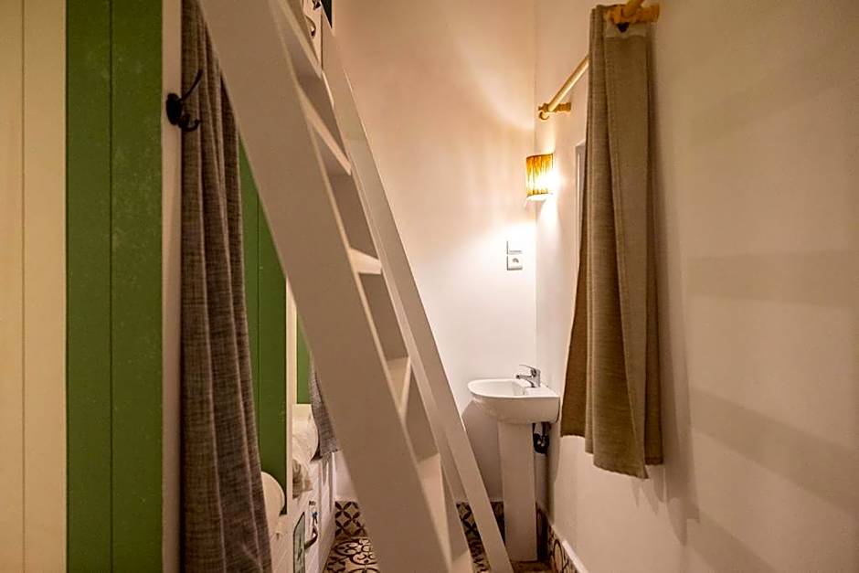 Hostel La Smala