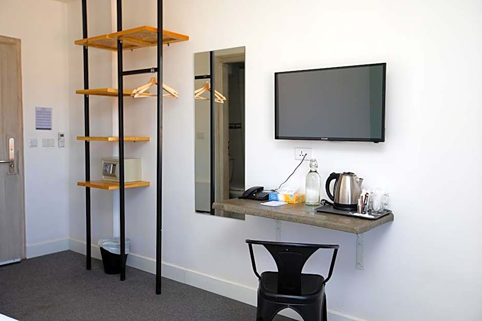 Nomads Hotel
