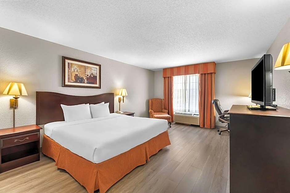 Country Inn & Suites by Radisson, Hot Springs, AR
