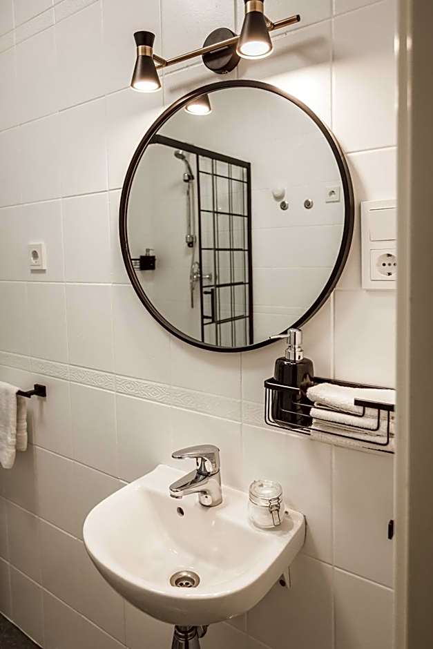 Bearsleys Downtown Apartments