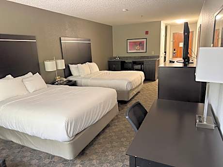 Efficiency Queen Room with Two Queen Beds - Non-Smoking