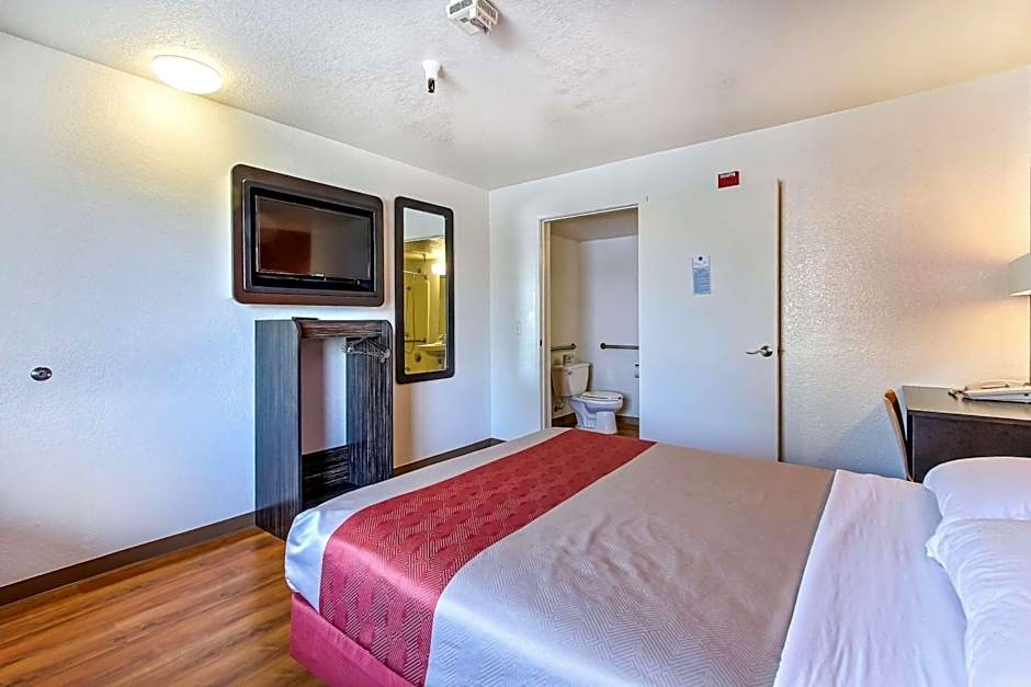 Motel 6-Watsonville, CA - Monterey Area