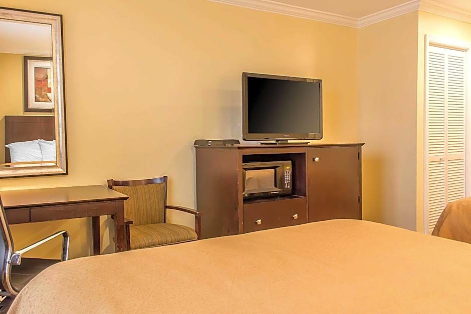 Quality Inn Near Mountain Creek