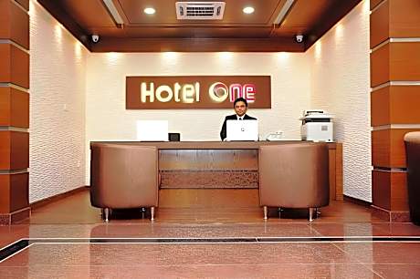 Hotel One Lalazar Multan
