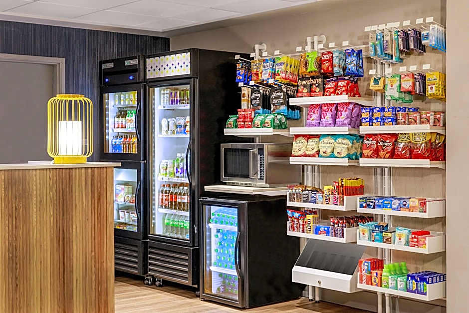 Spark by Hilton Denver International Airport