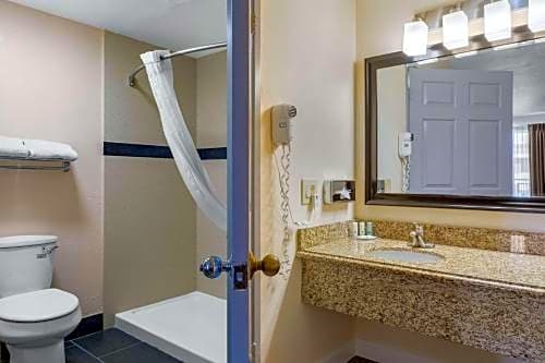 Quality Inn & Suites Huntington Beach