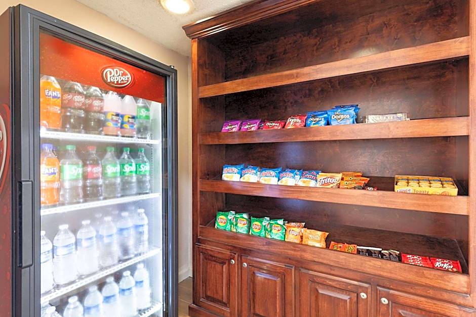 La Quinta Inn & Suites by Wyndham Decatur
