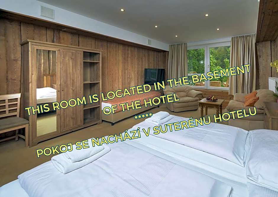 Hotel Tri Ruze
