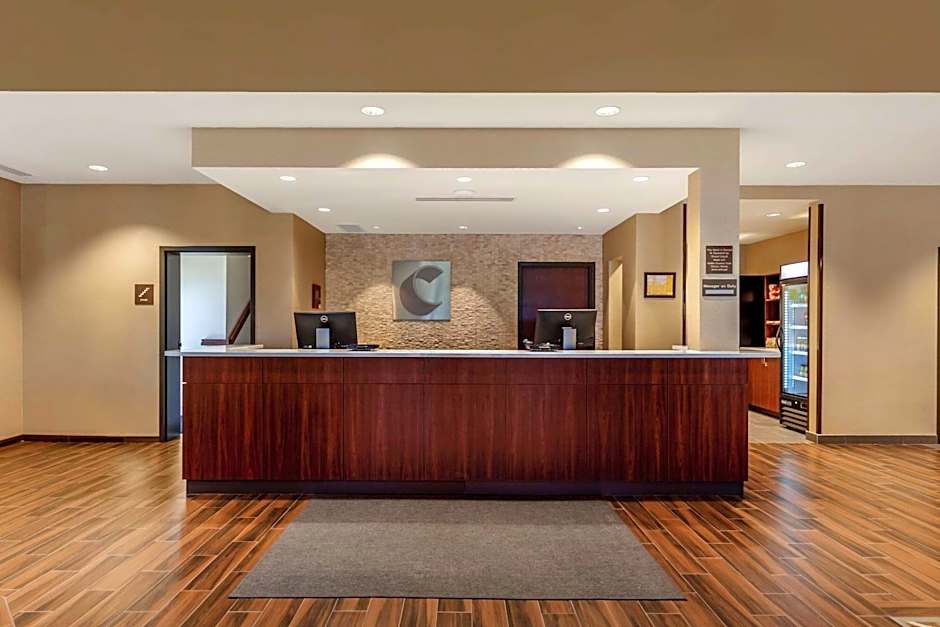 Comfort Suites Grand Island South