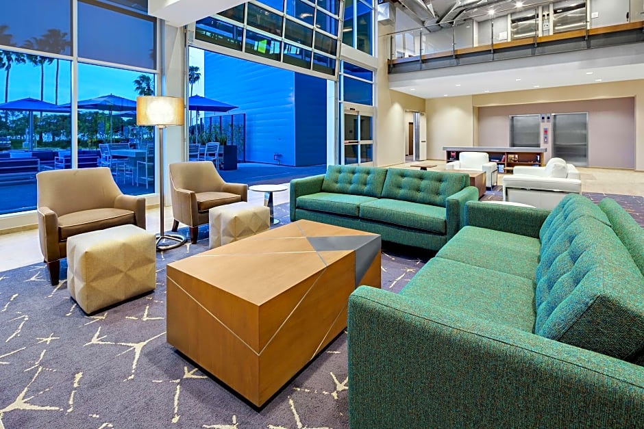 Hampton Inn Suites San Diego Airport Liberty Station Guest Reservations