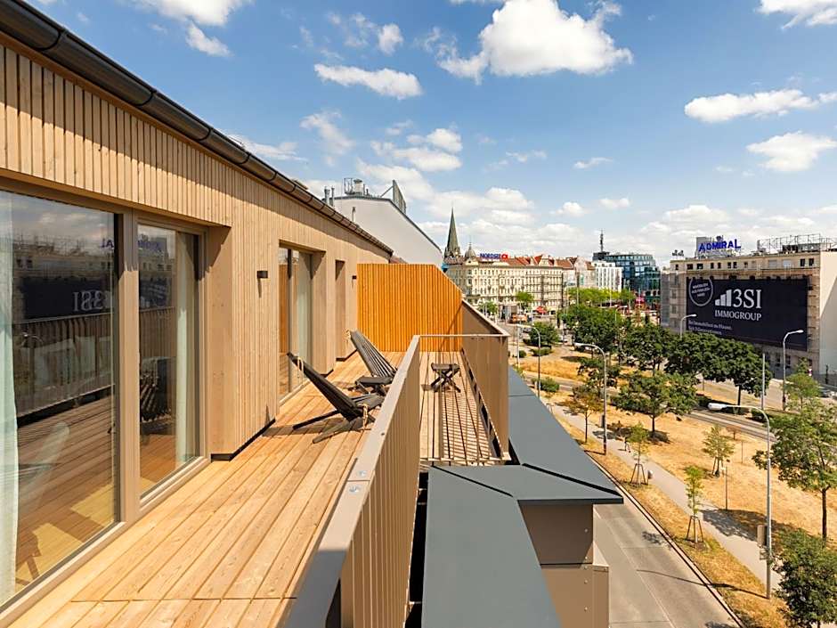 Numa Vienna Wood