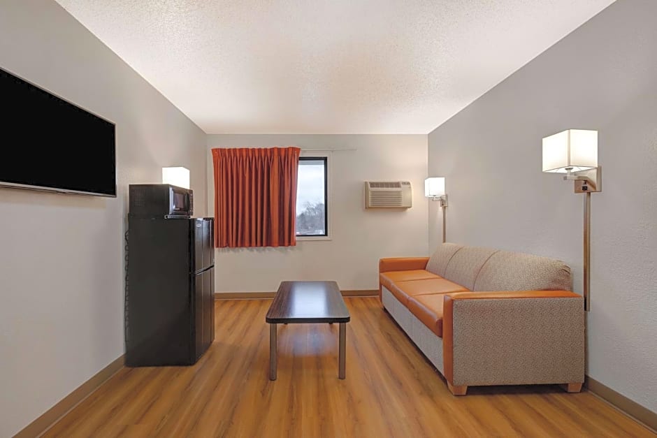 Motel 6-Lakeville, MN - South - Lakeville