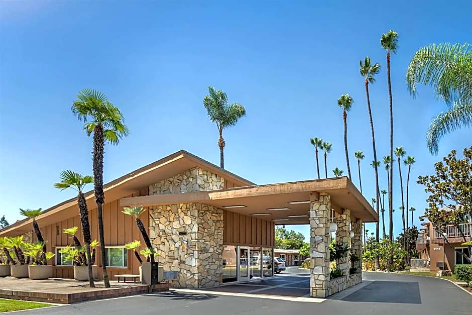 Best Western Pine Tree Motel
