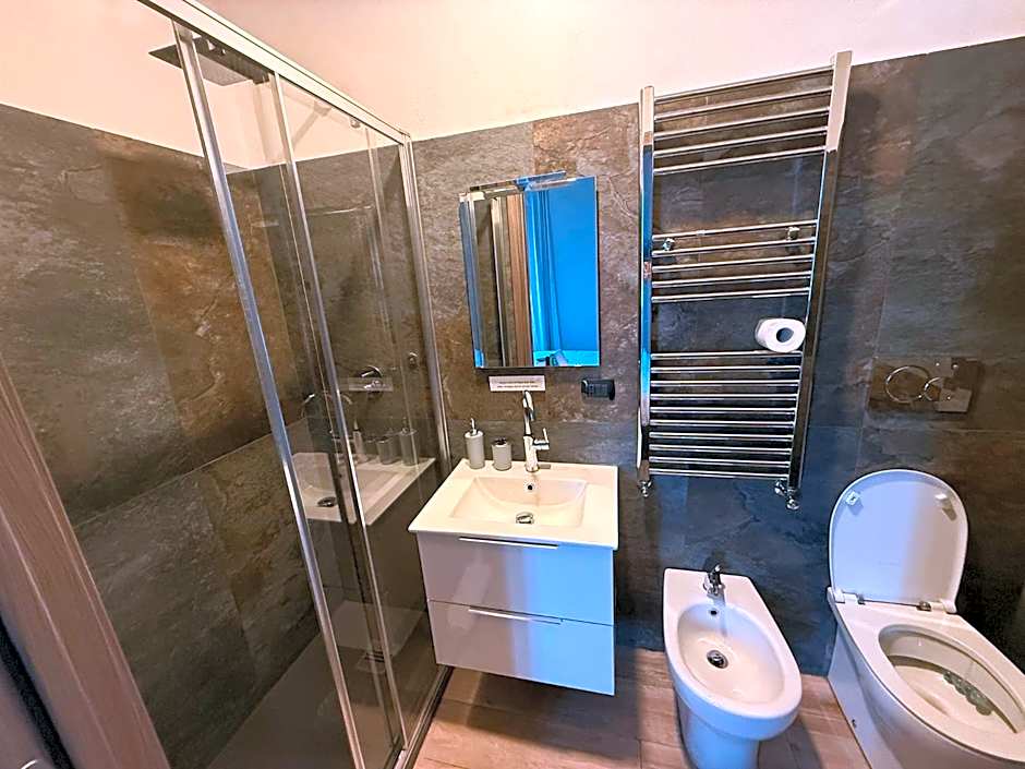Poste Regie - Milan Guest House