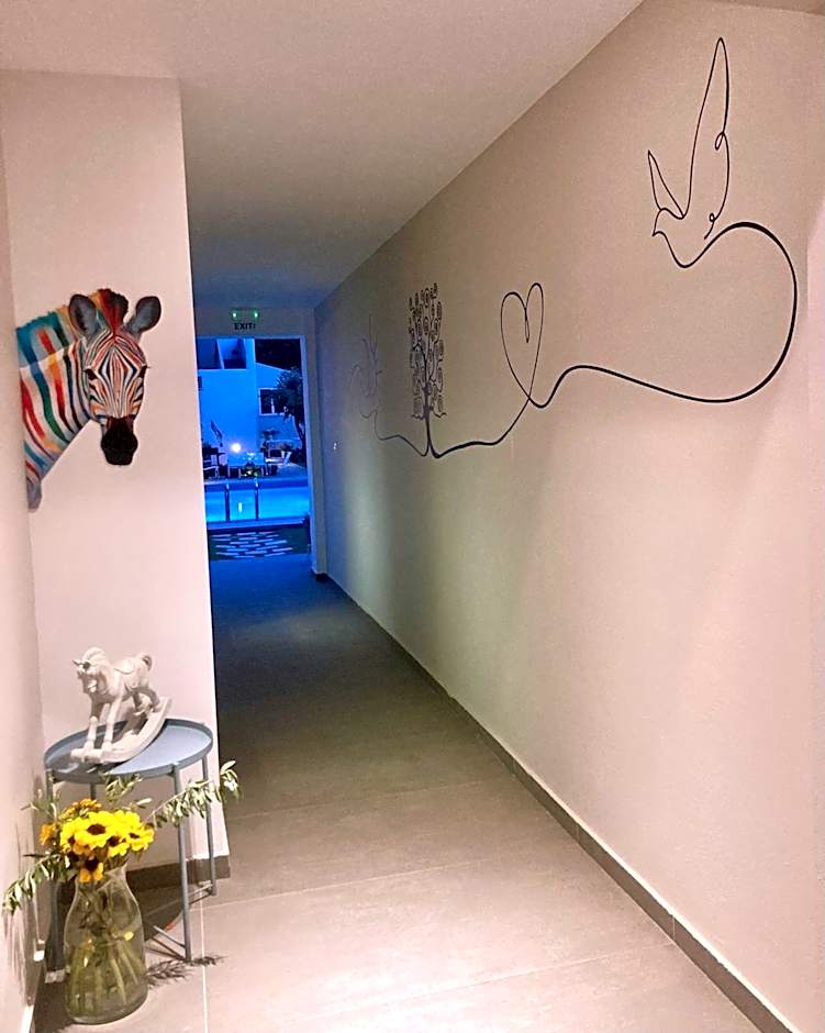 Tree of Life Art Hotel