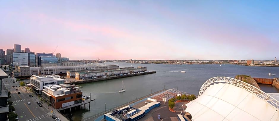 Hyatt Place Boston/Seaport District