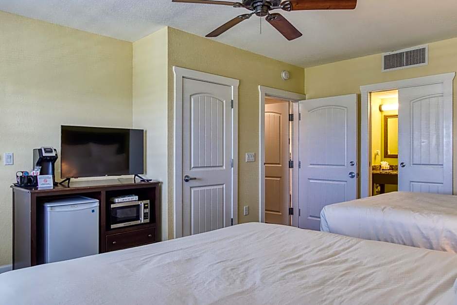 Harbourside Resort, a New Hotel Collection Property