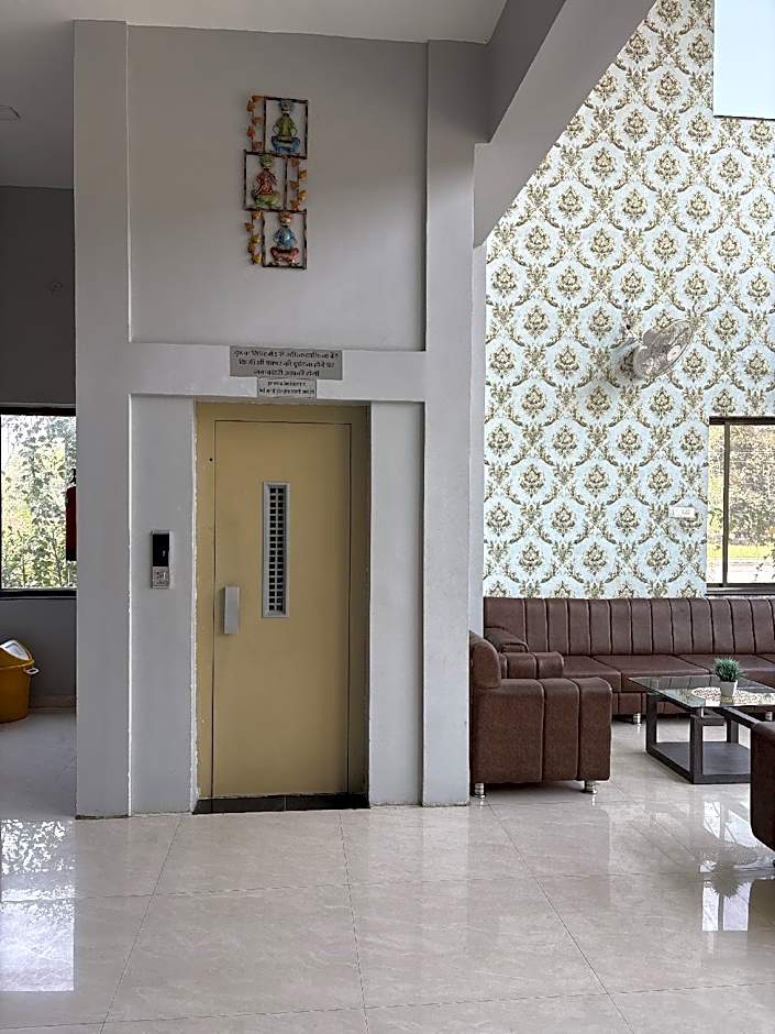 Hotel mushak by bappa palace