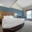 Econo Lodge Inn & Suites