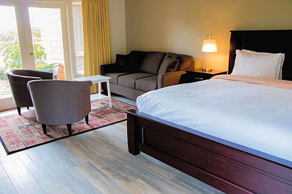 Galiano Oceanfront Inn & Spa