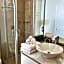 Luxury 5th Avenue Menesse 32