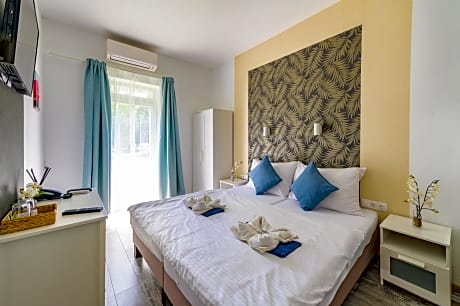 Double Room with Patio