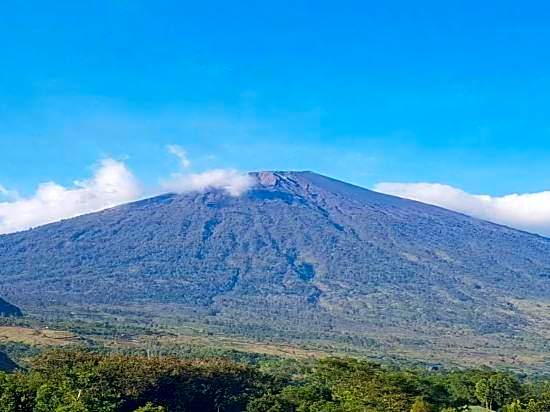 Nusantara Hotel Sembalun