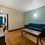 Red Roof PLUS & Suites Virginia Beach - Seaside