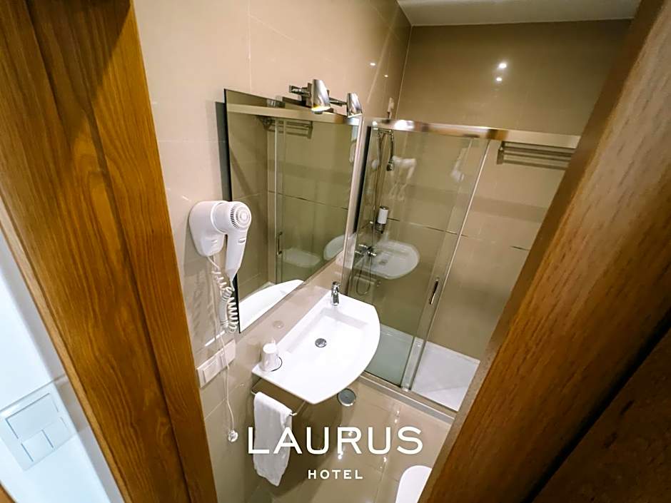 Laurus Hotel