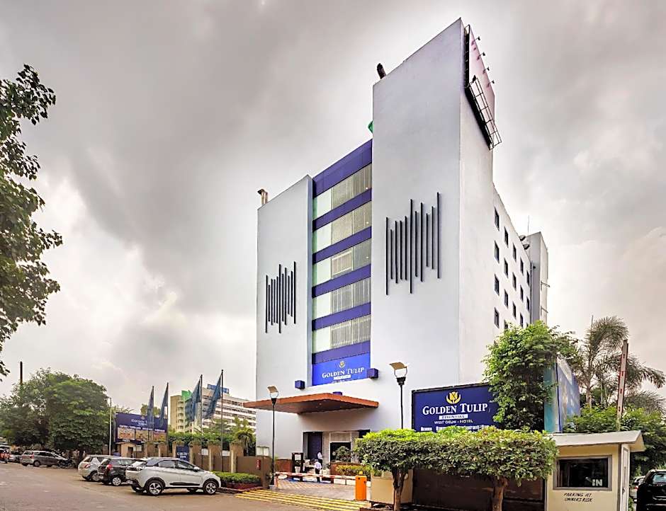 Photo 1 of 35 of Tulip Inn West Delhi