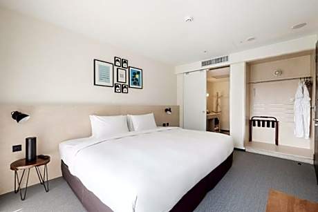 Balcony King Room