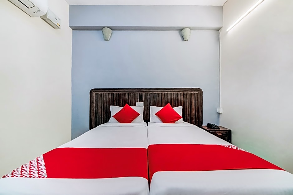 OYO Flagship 26760 Paradise Circle