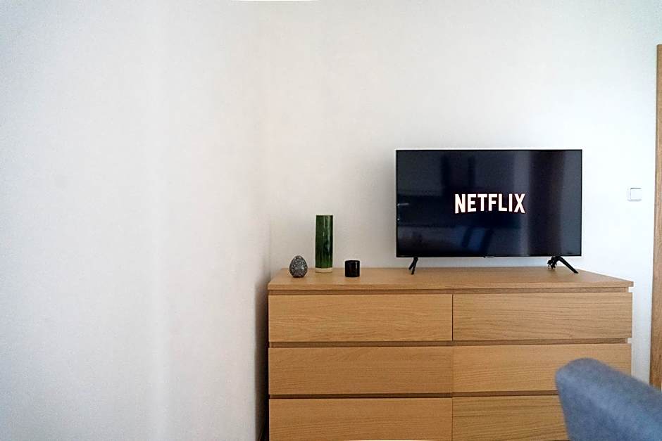 The Dante Villa Apartments