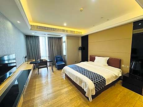 Business Queen Room