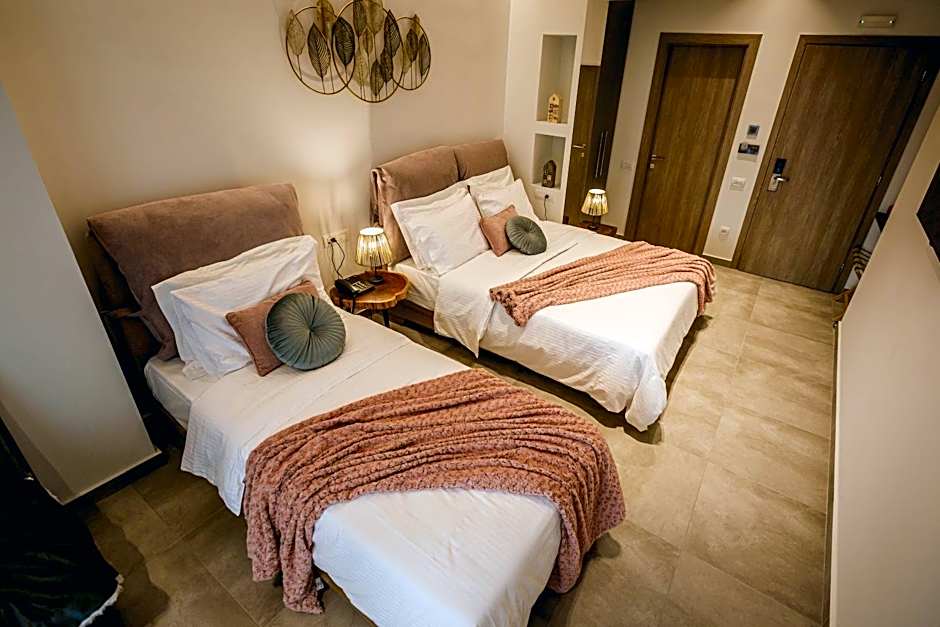 Naias Nemeia Luxury Rooms