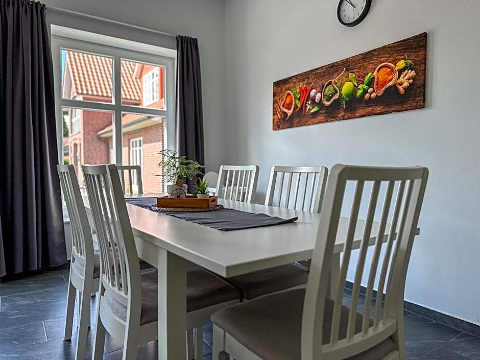 Ferienhaus Natura Ideal für Urlaub & Business, Küche, WLAN, Parkplatz