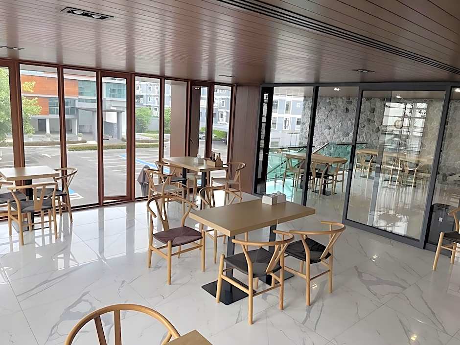 Orion Hotel and Residence